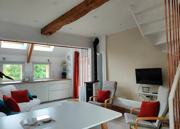 Etable De Charme Pour 2, Randonnees, Plages Baincthun